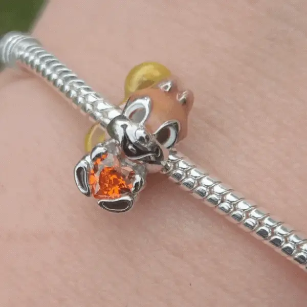 Charm - Squirrel with a Heart - Image 3