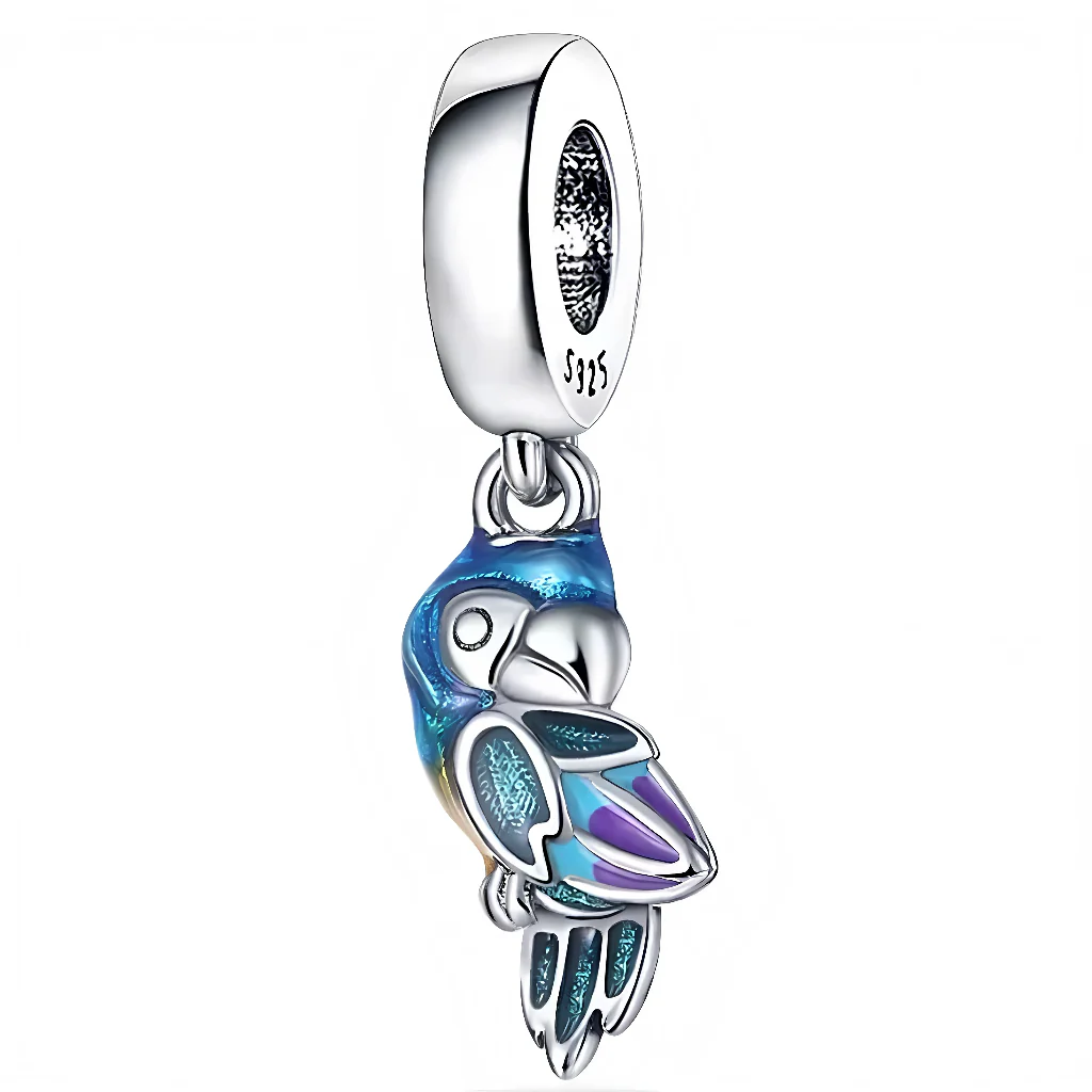 Charming Parrot – Elegant Freedom