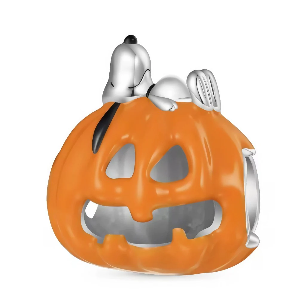 Charm – Snoopy on Pumpkin